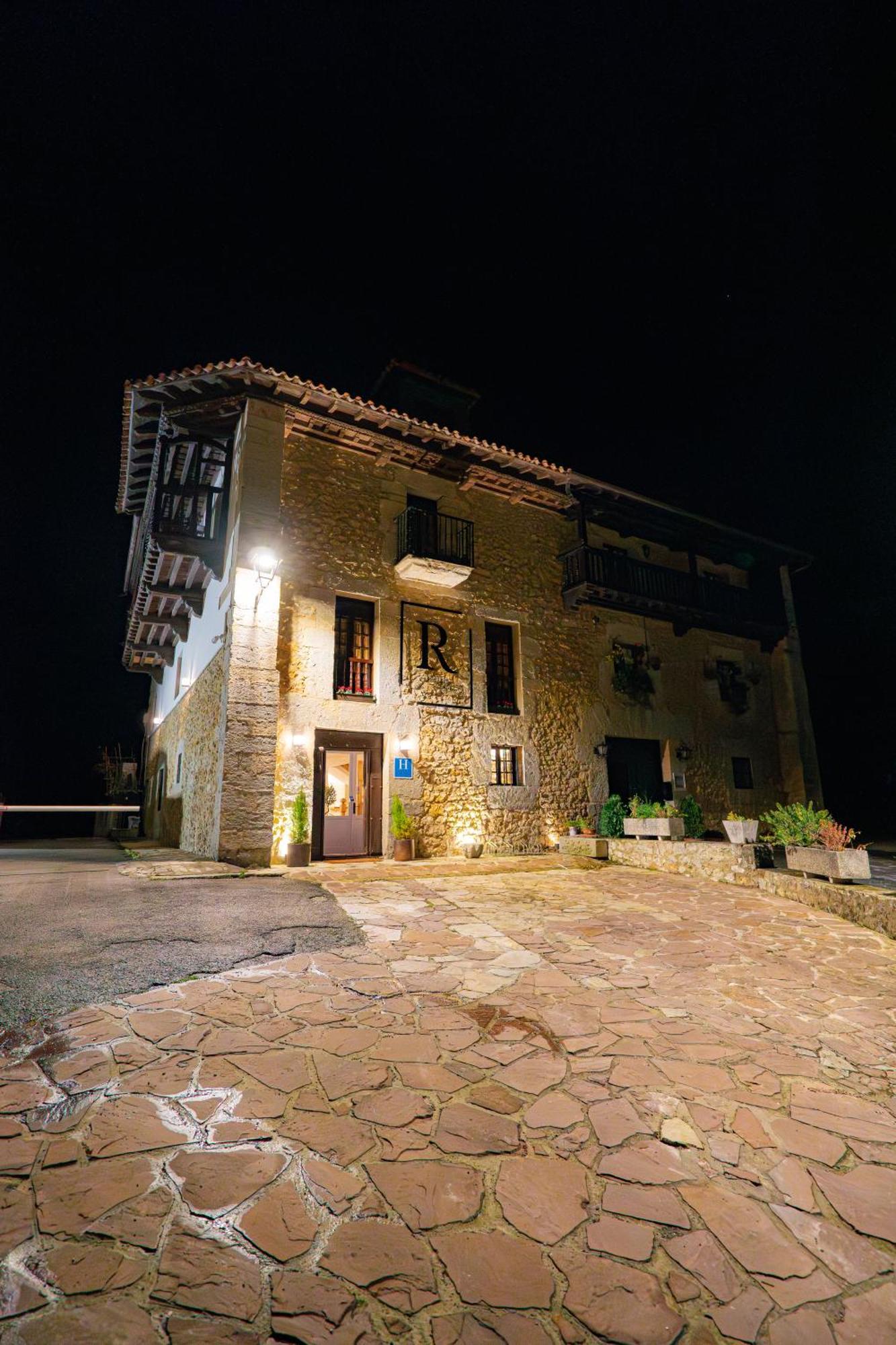 Hotel R Santillana Santillana del Mar Luaran gambar